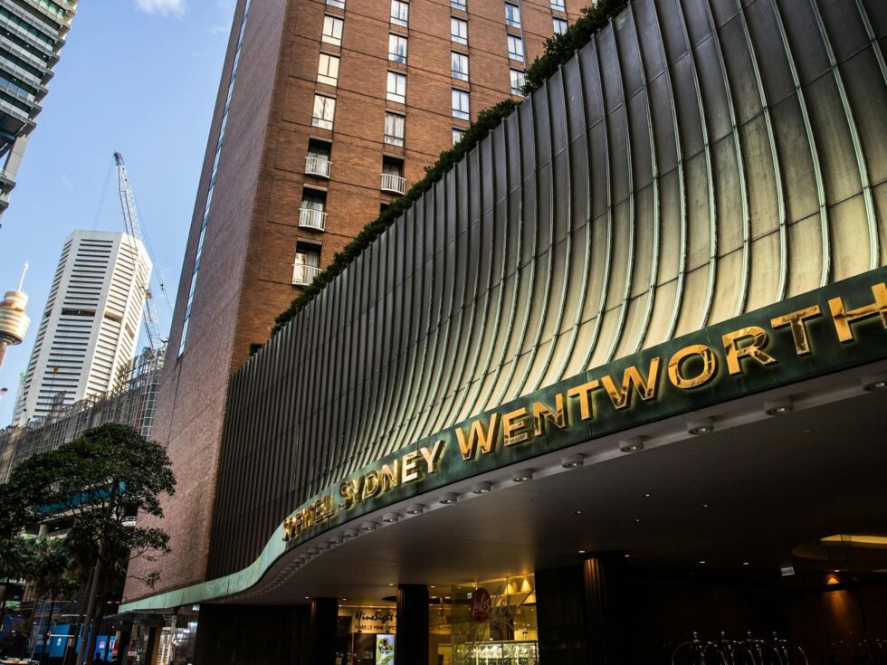 eurodoors_projects_Sofitel_HERO-min